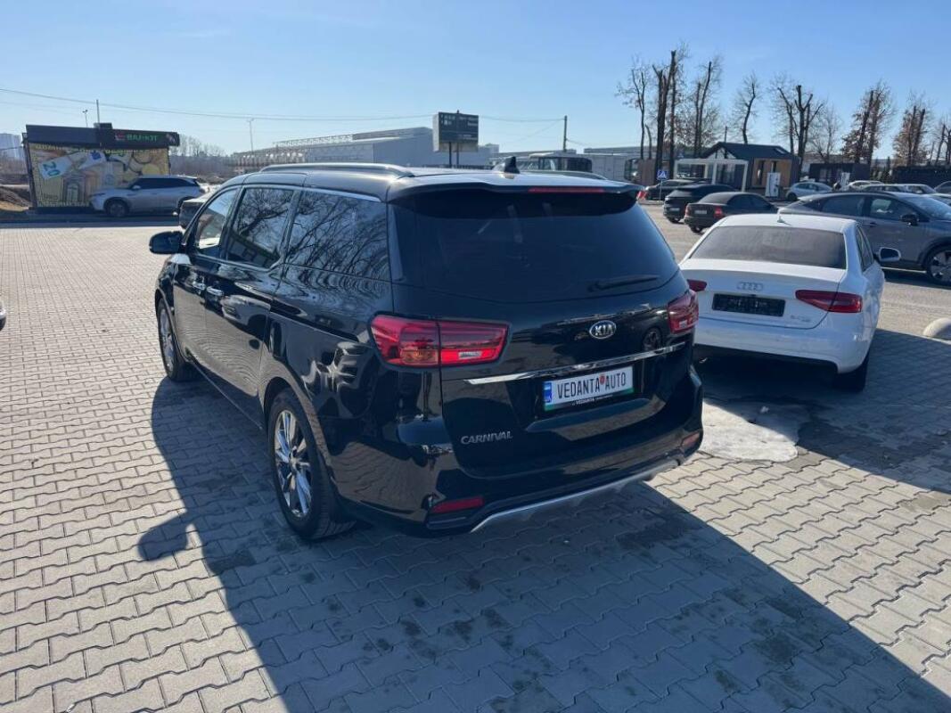 Kia Carnival (2019)