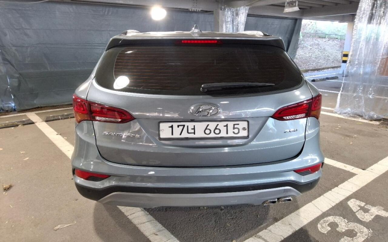 Hyundai SantaFe (2017)