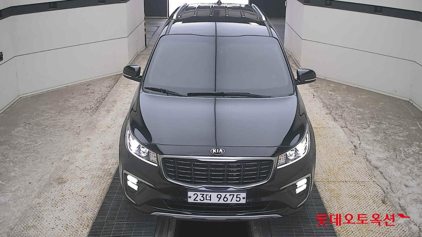 Kia Carnival (2018)