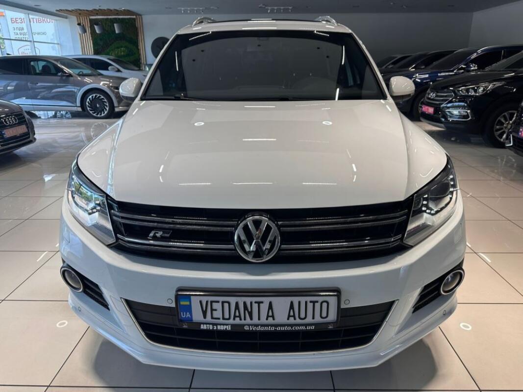 Volkswagen Tiguan (2015)