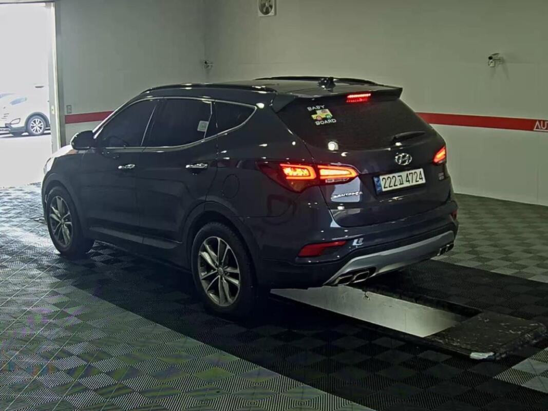 Hyundai SantaFe (2015)