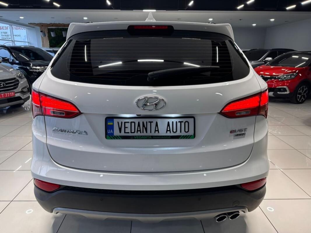 Hyundai SantaFe (2015)