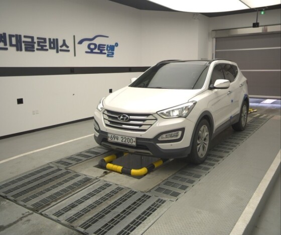 Hyundai SantaFe (2013)