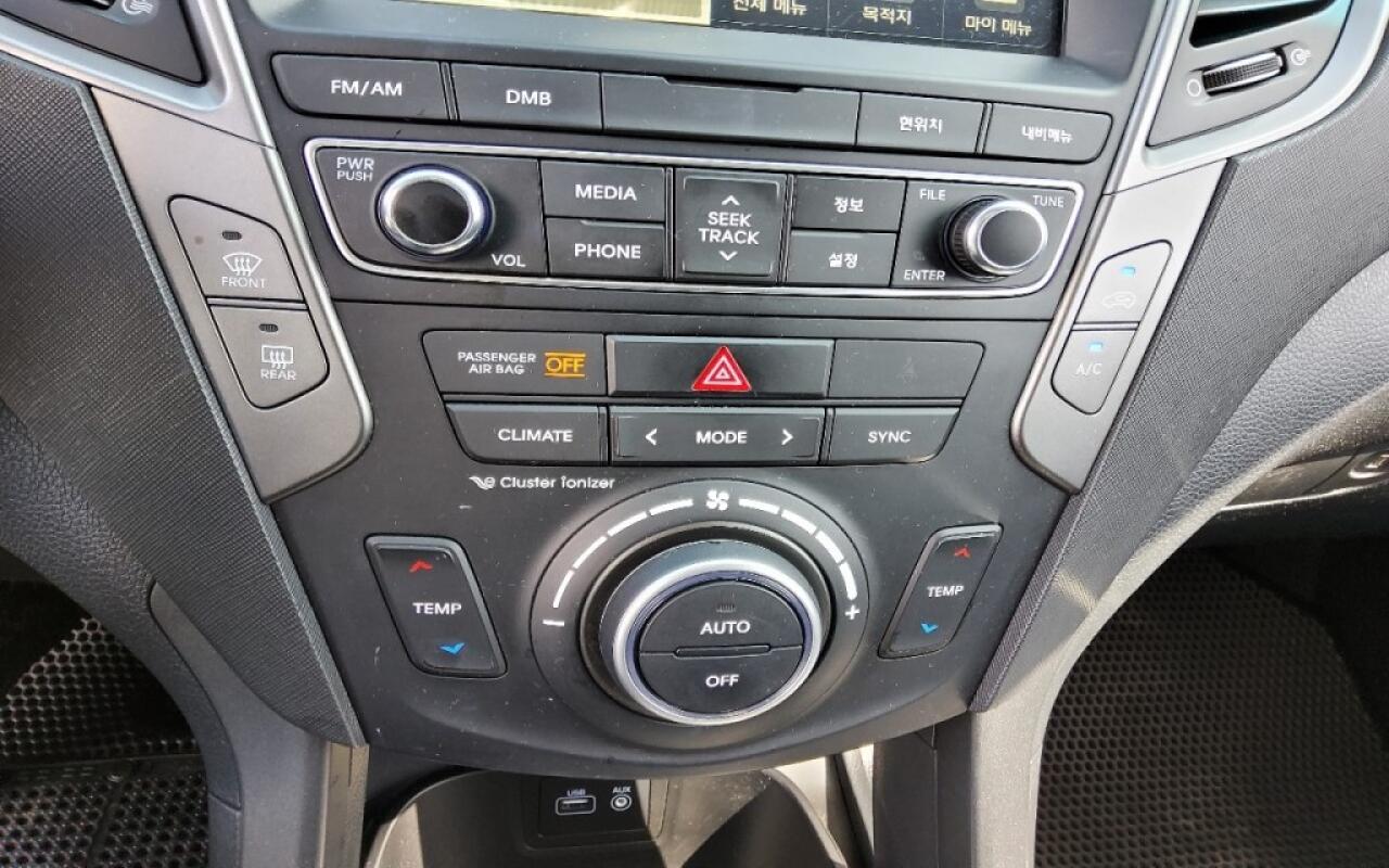 Hyundai SantaFe (2015)