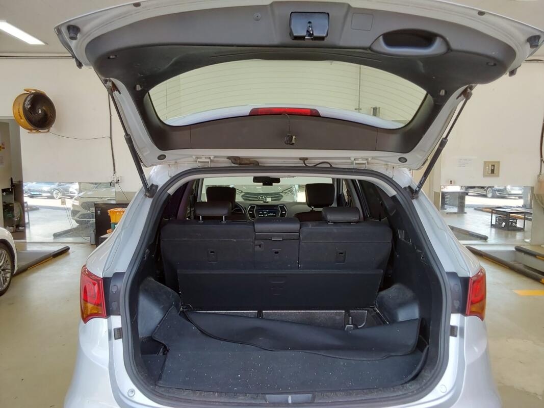 Hyundai Santa Fe (2016)
