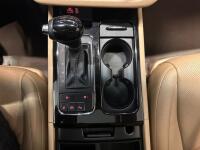 Kia Carnival (2015)