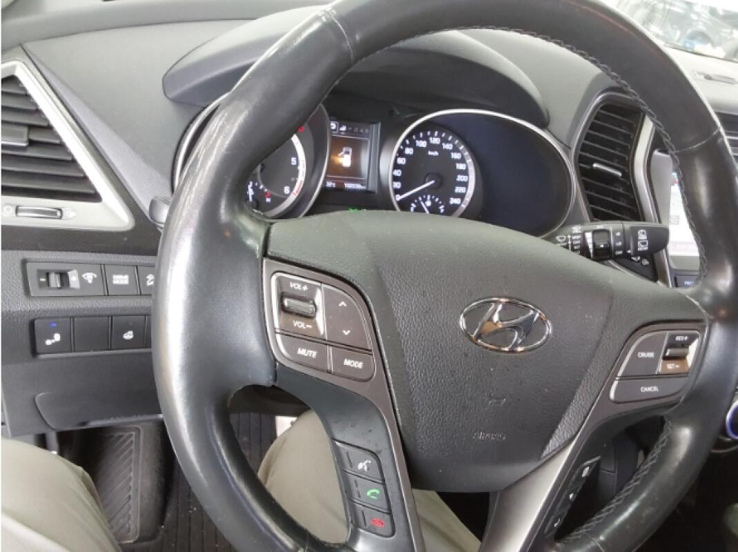 Hyundai SantaFe (2017)
