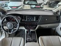 Kia Carnival (2016)