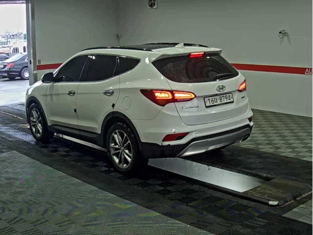Hyundai SantaFe (2015)