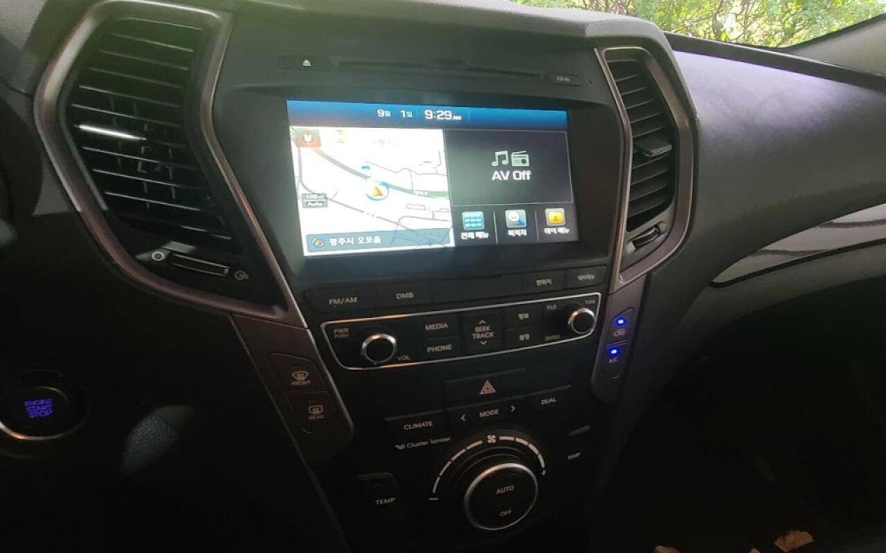 Hyundai SantaFe (2015)