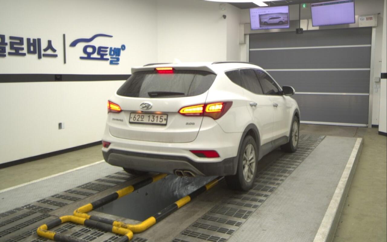 Hyundai SantaFe (2017)