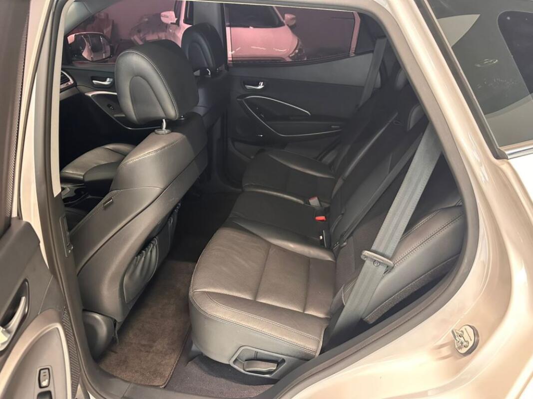 Hyundai SantaFe (2015)