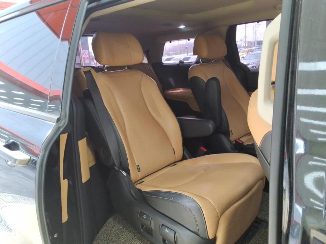 Kia Carnival (2020)