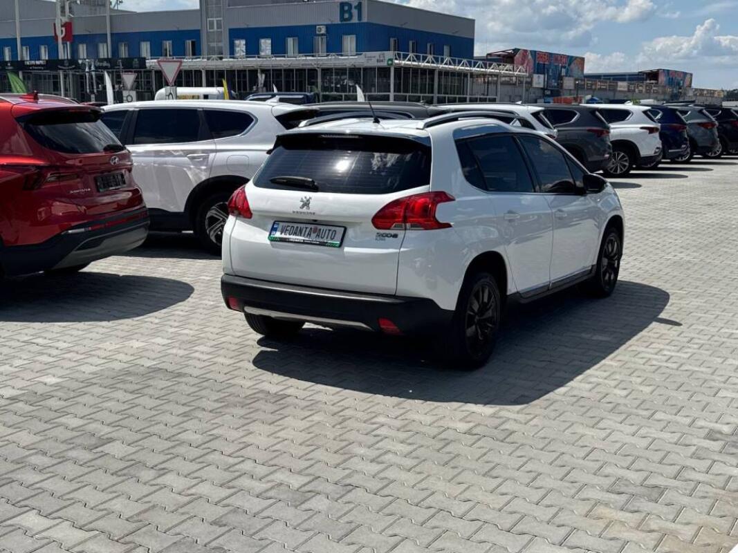 Peugeot 2008 (2015)
