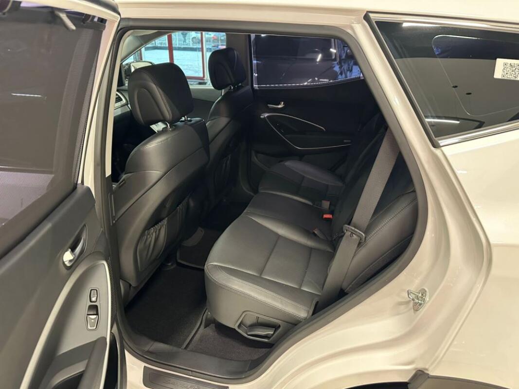 Hyundai SantaFe (2016)