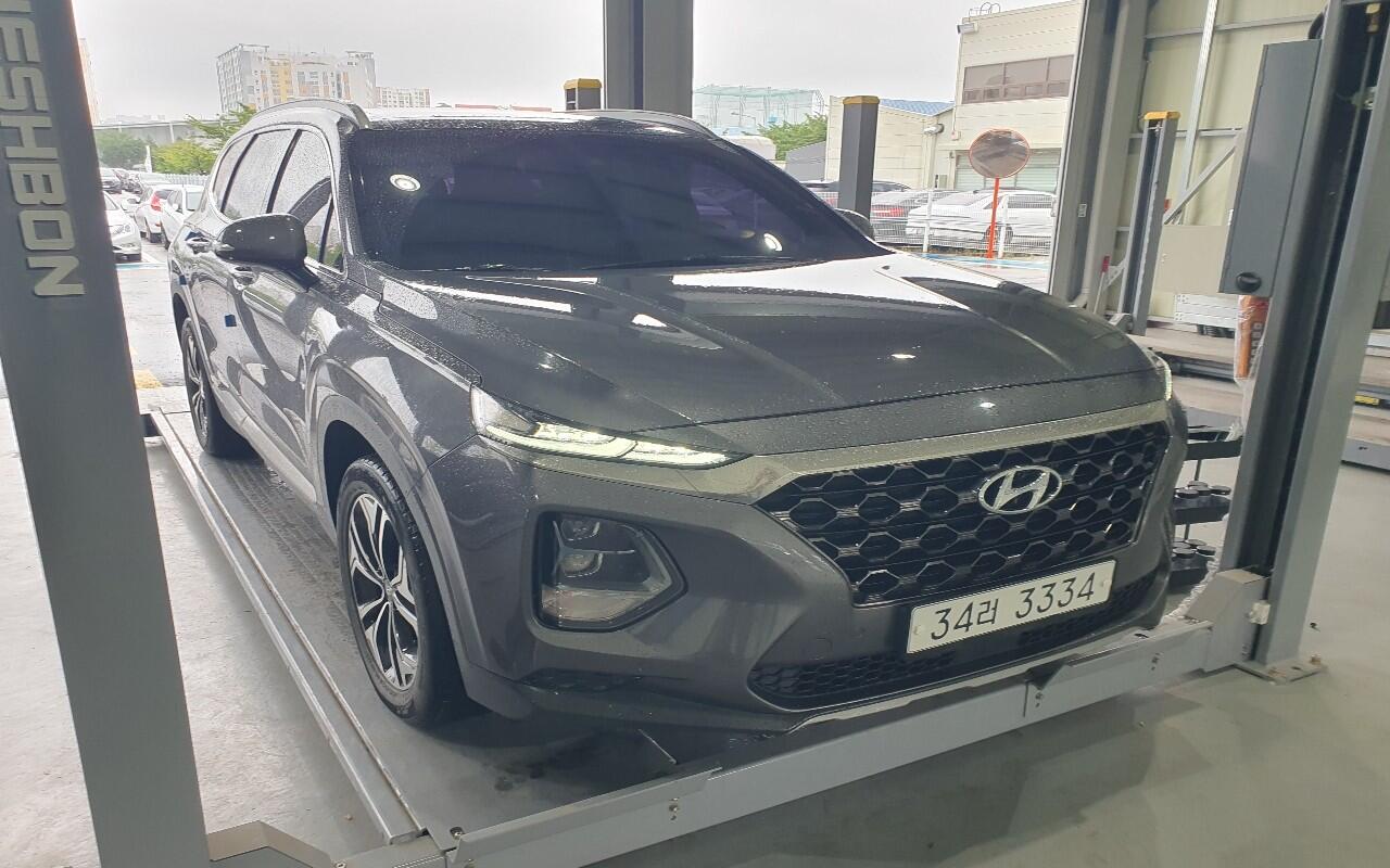 Hyundai Santa Fe (2018)