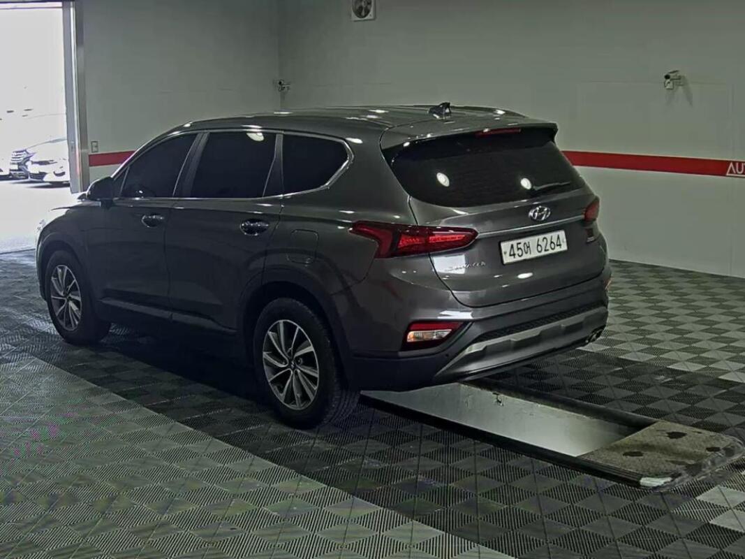 Hyundai SantaFe (2019)