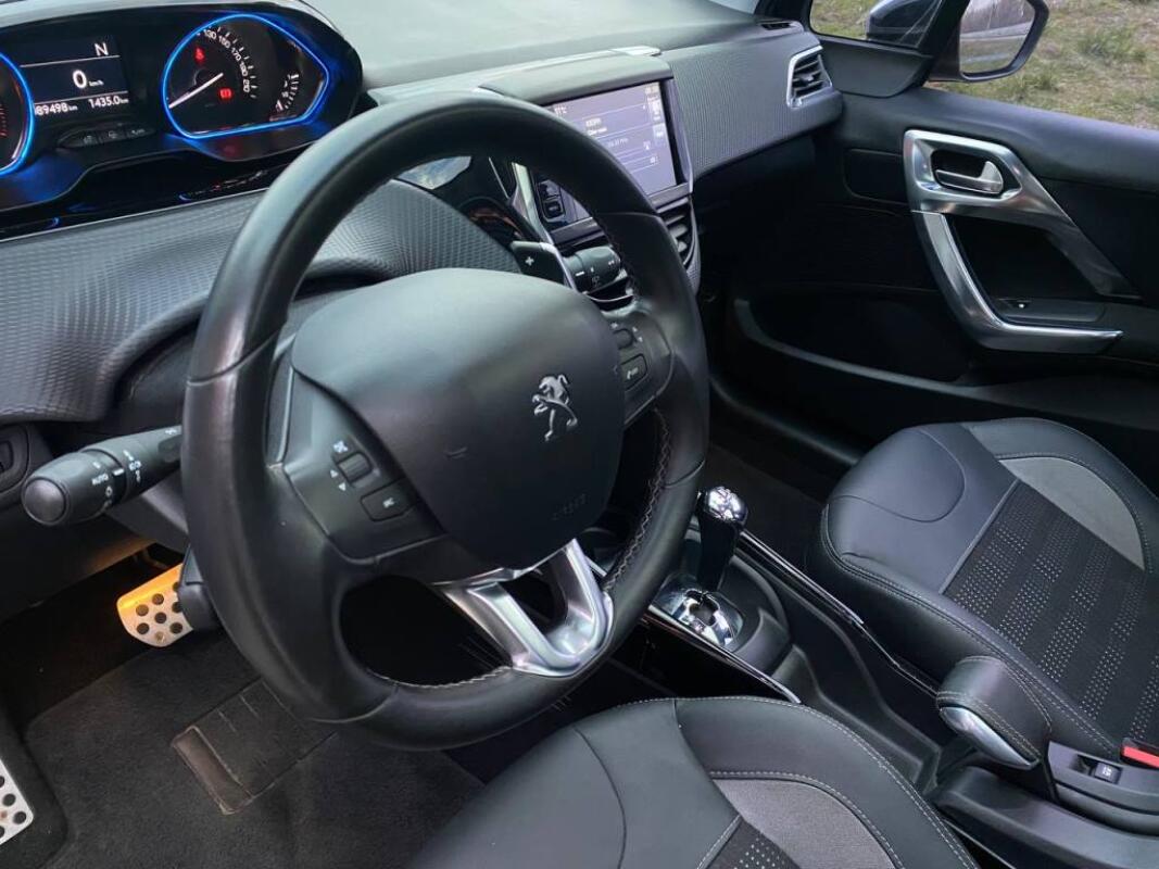 Peugeot 2008 (2015)