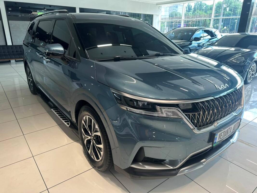 Kia Carnival (2023)