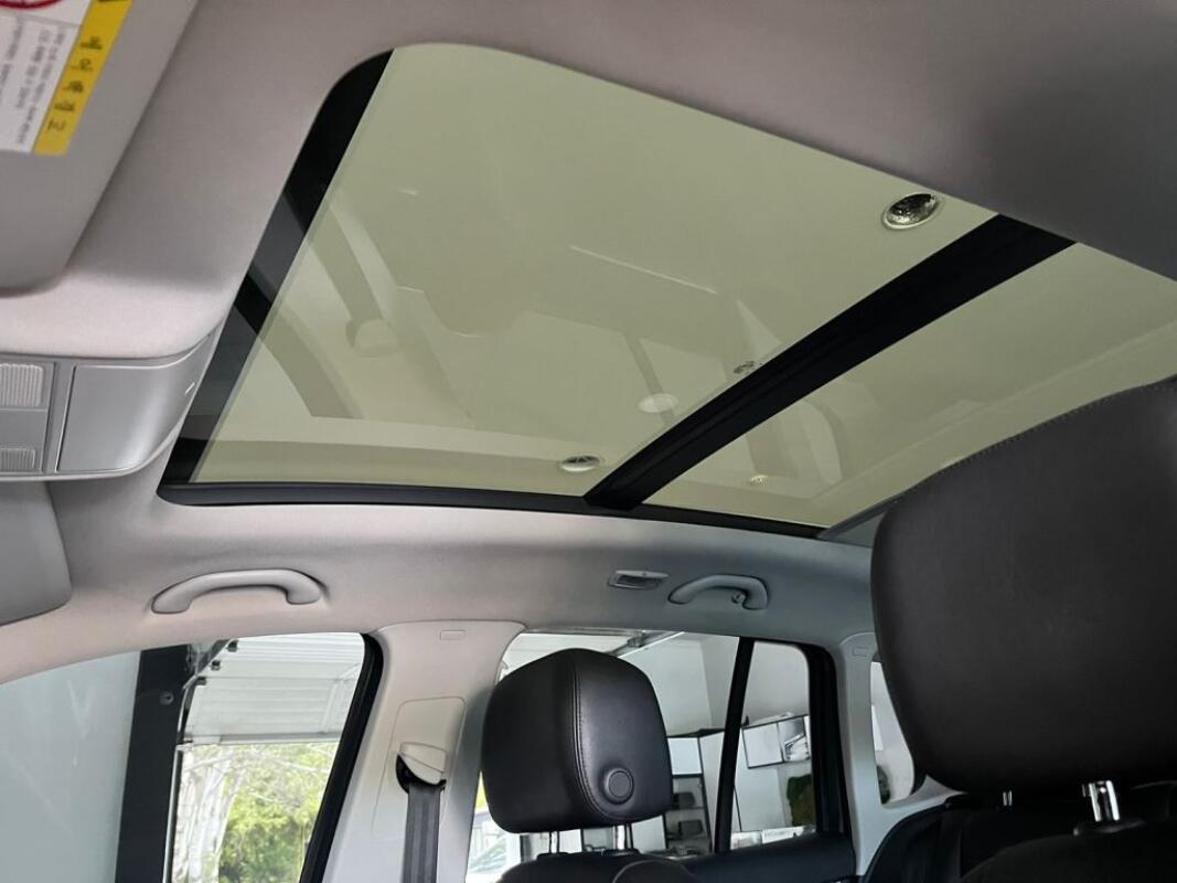 Volkswagen Tiguan (2015)