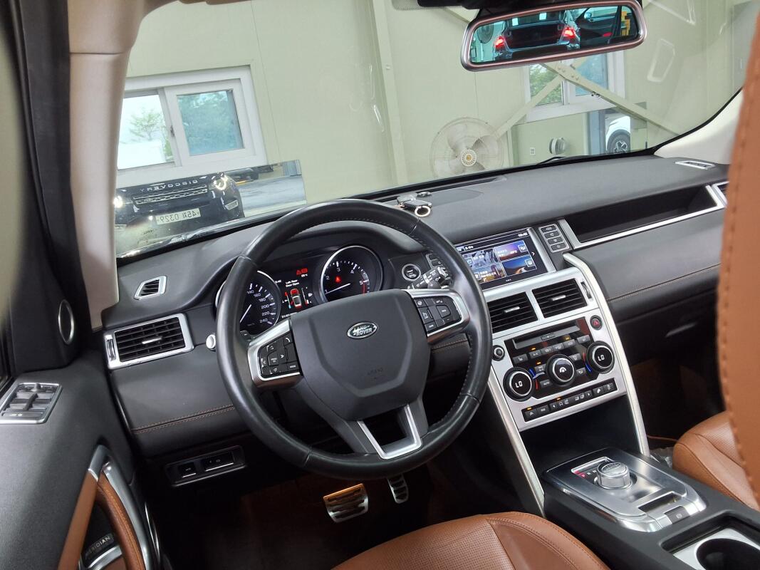 Land Rover Discovery Sport (2016)