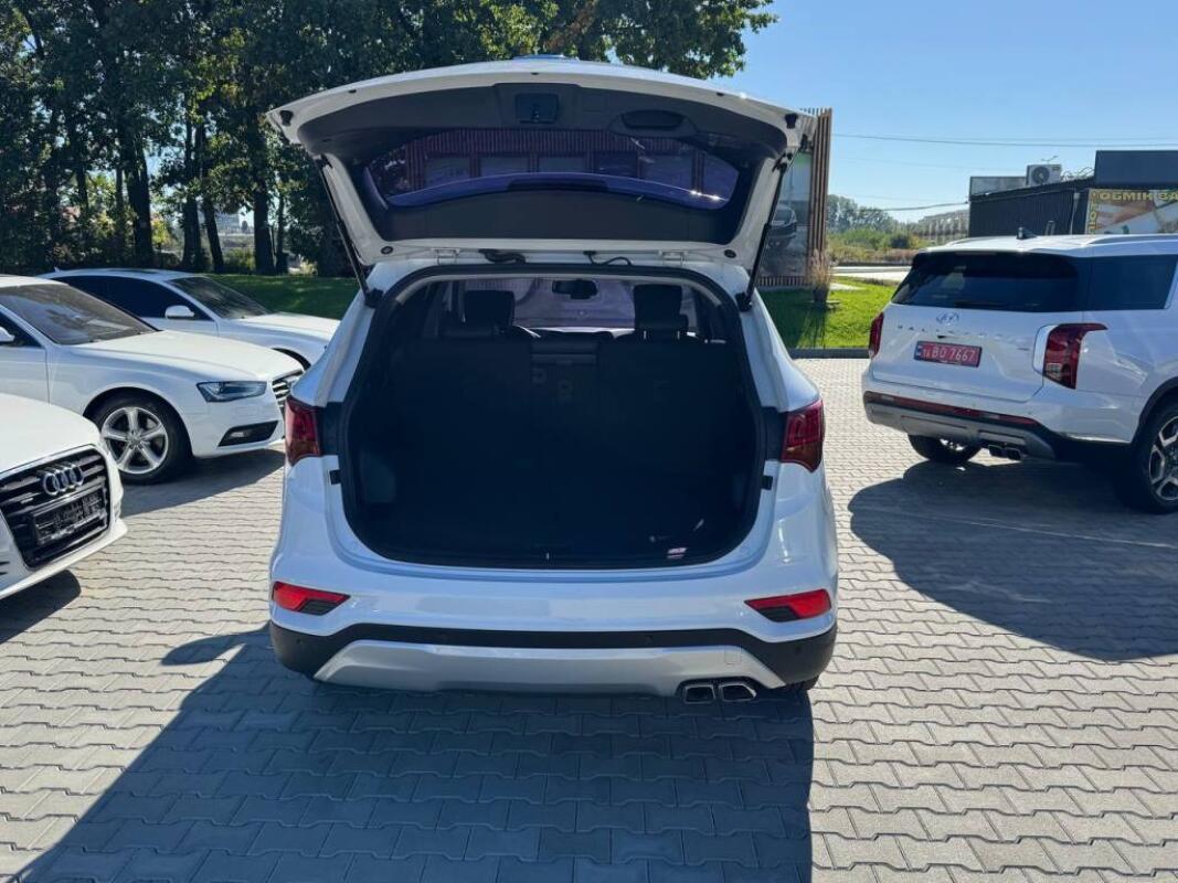 Hyundai SantaFe (2015)