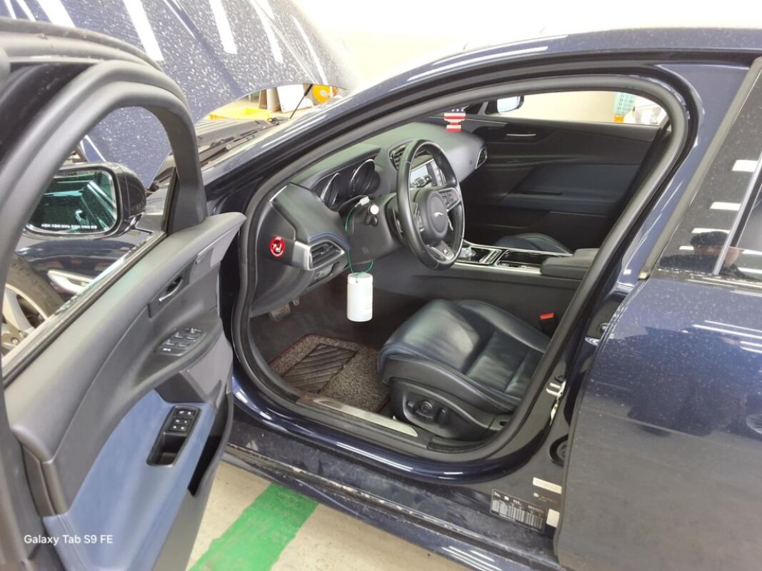 Jaguar XE (2016)