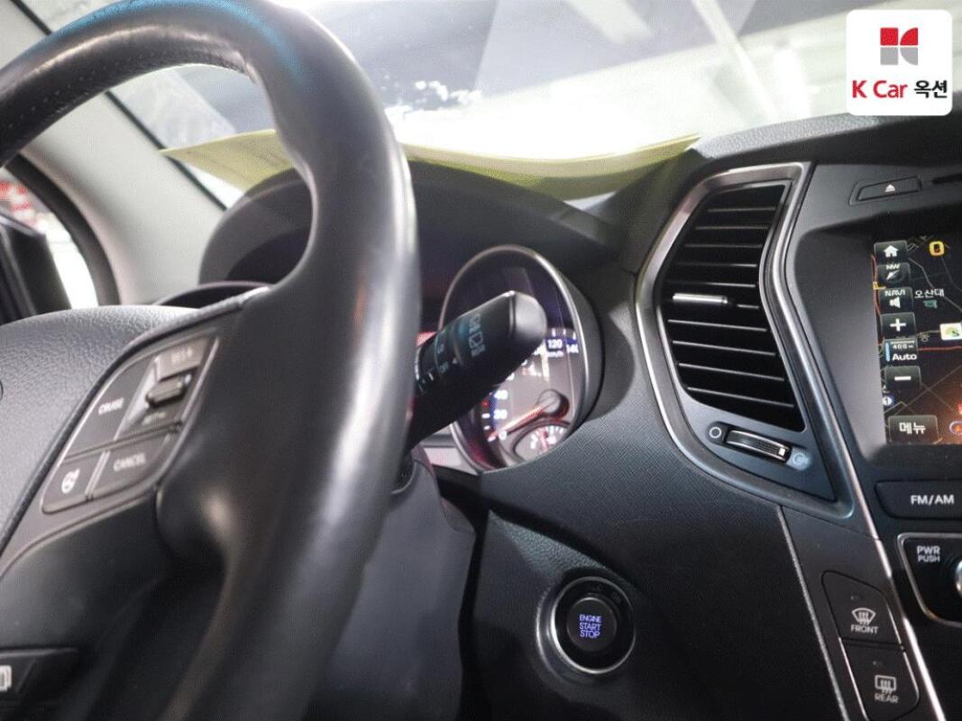 Hyundai SantaFe (2015)