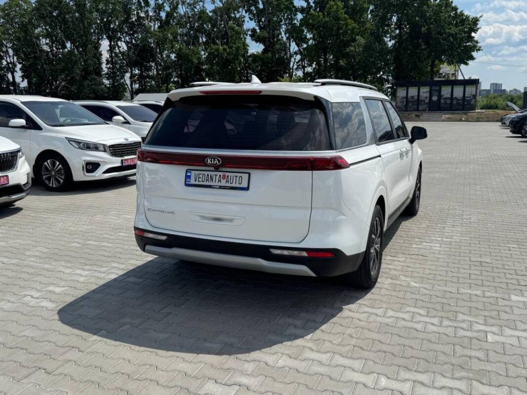 Kia Carnival (2021)