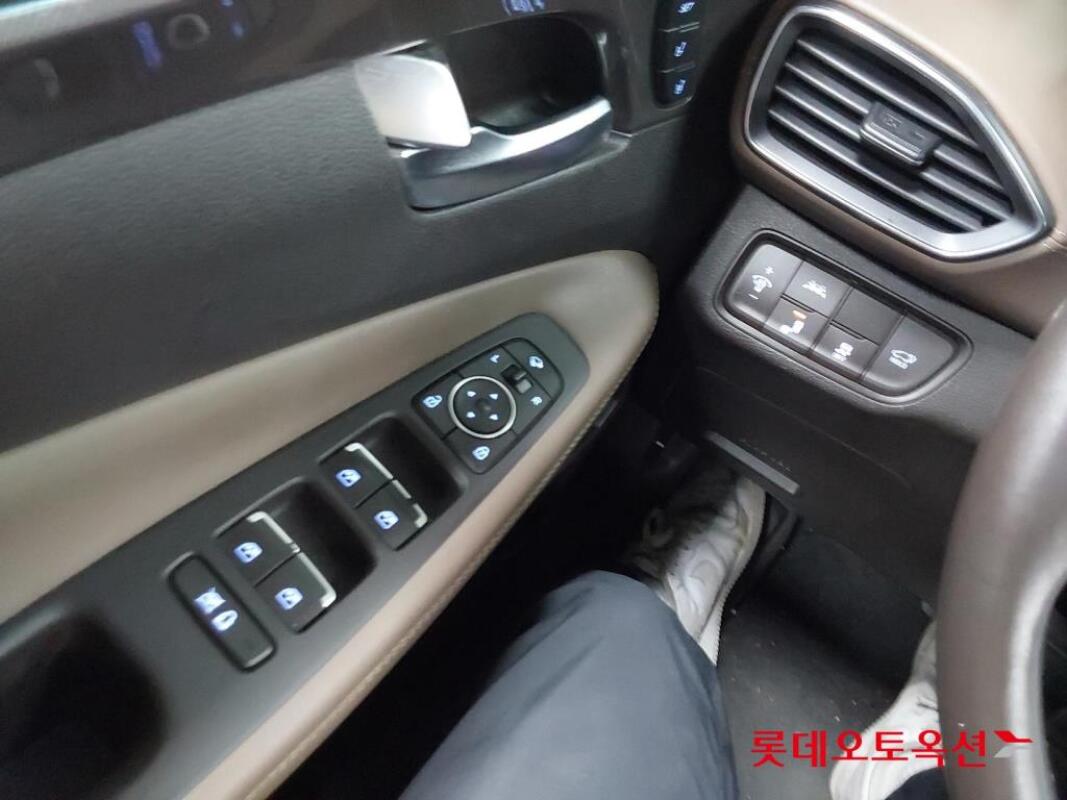 Hyundai SantaFe (2018)
