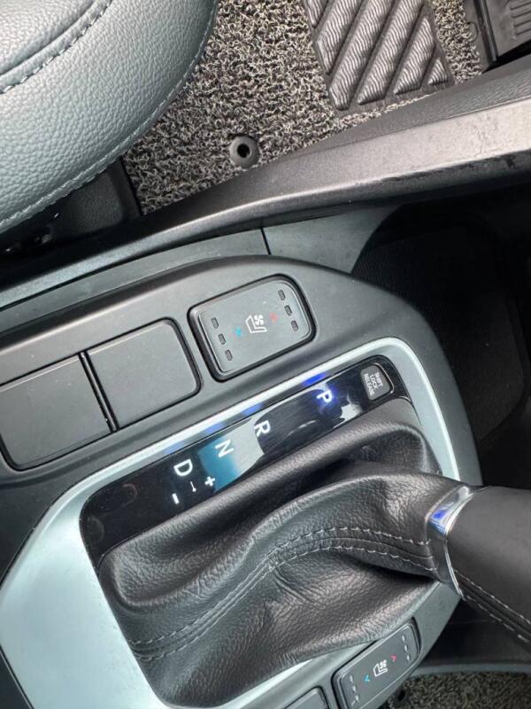 Hyundai SantaFe (2016)