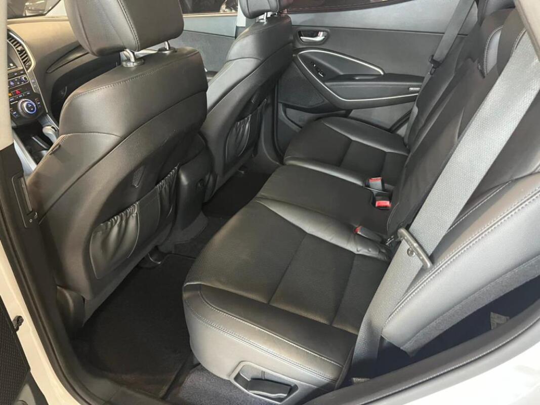 Hyundai SantaFe (2015)