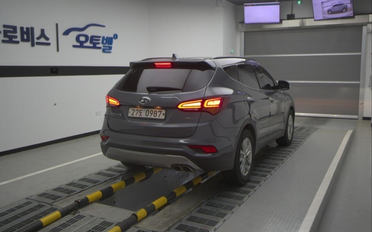 Hyundai SantaFe (2015)