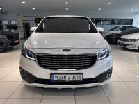 Kia Carnival (2015)