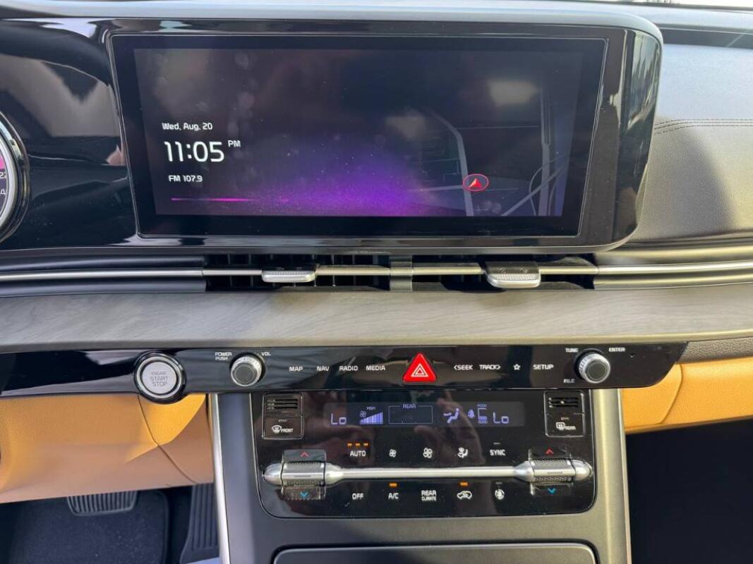 Kia Carnival (2021)