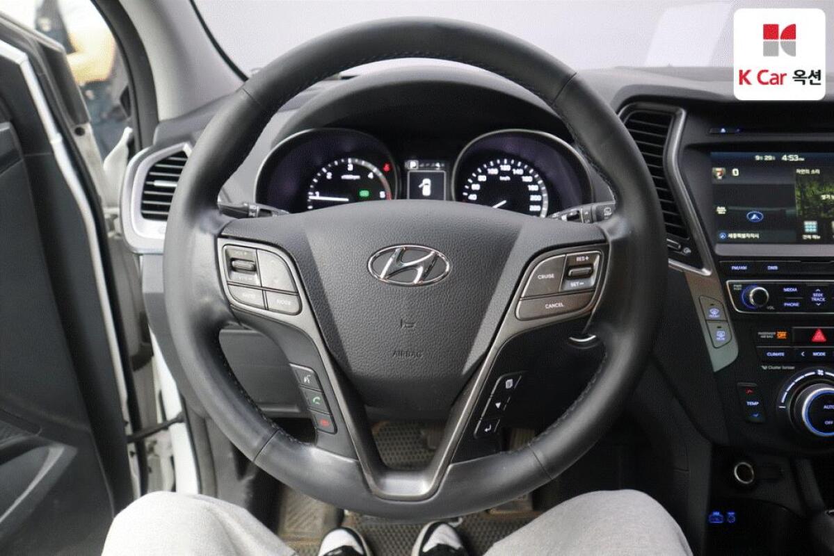 Hyundai SantaFe (2017)