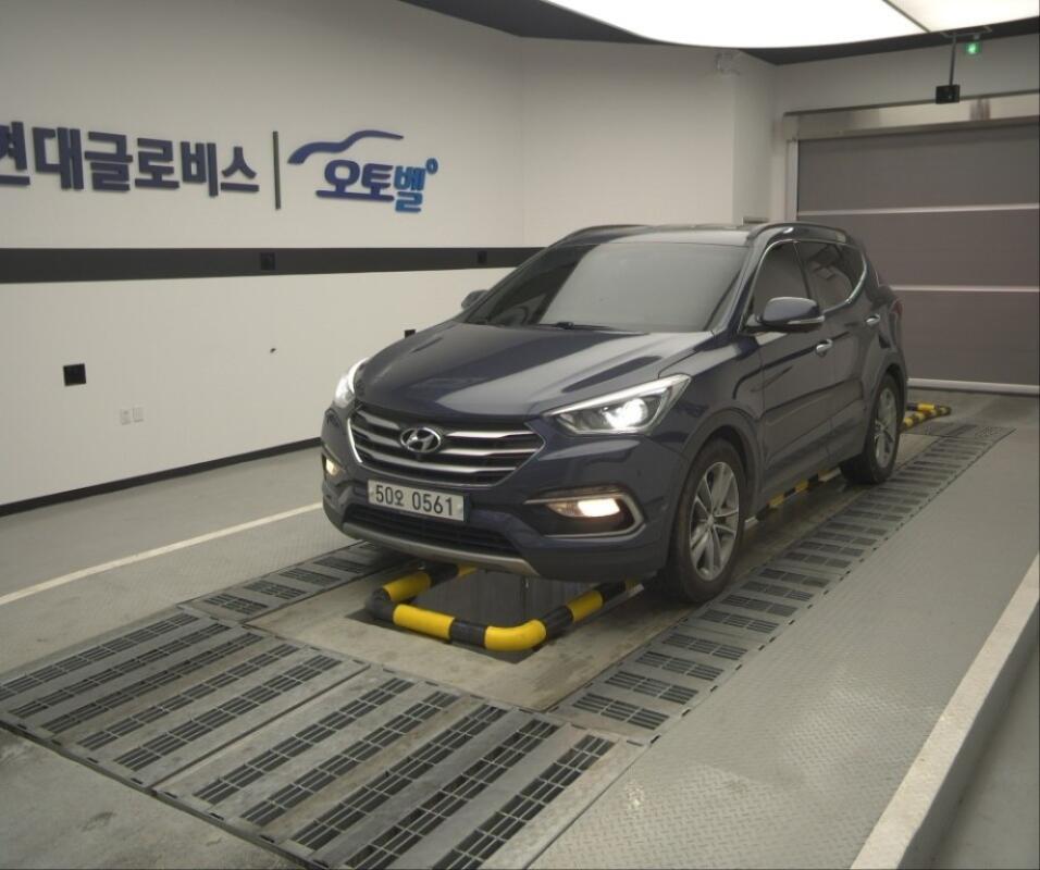 Hyundai SantaFe (2016)
