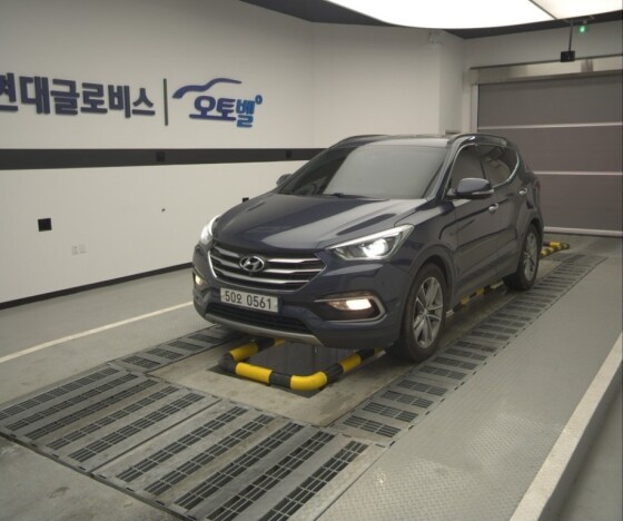 Hyundai SantaFe (2016)