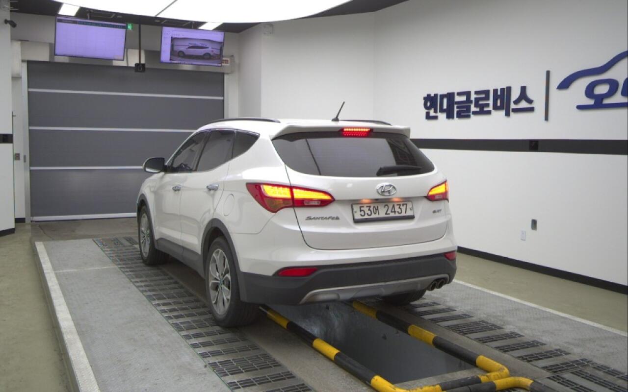 Hyundai SantaFe (2015)