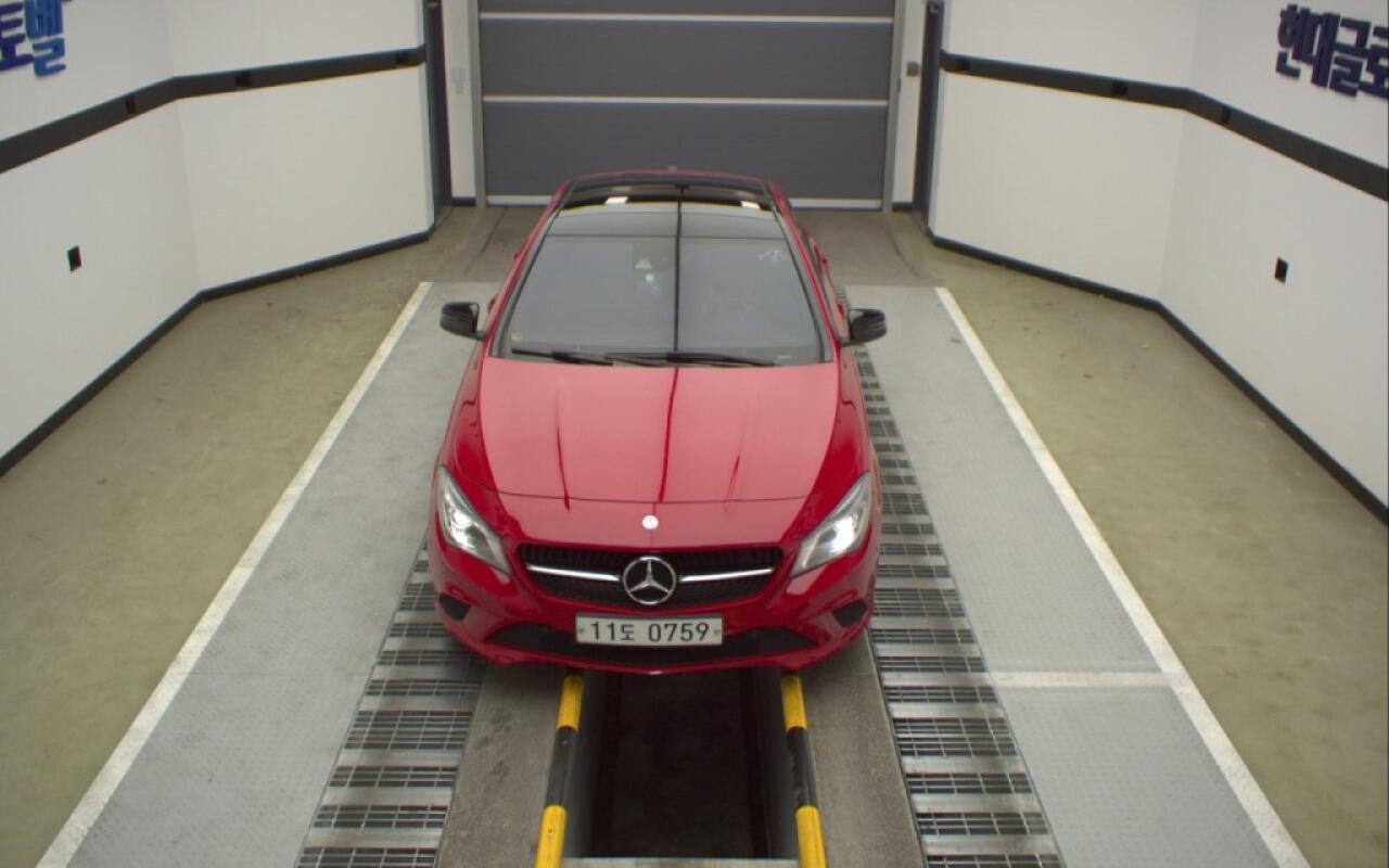 Mercedes CLA200 (2015)