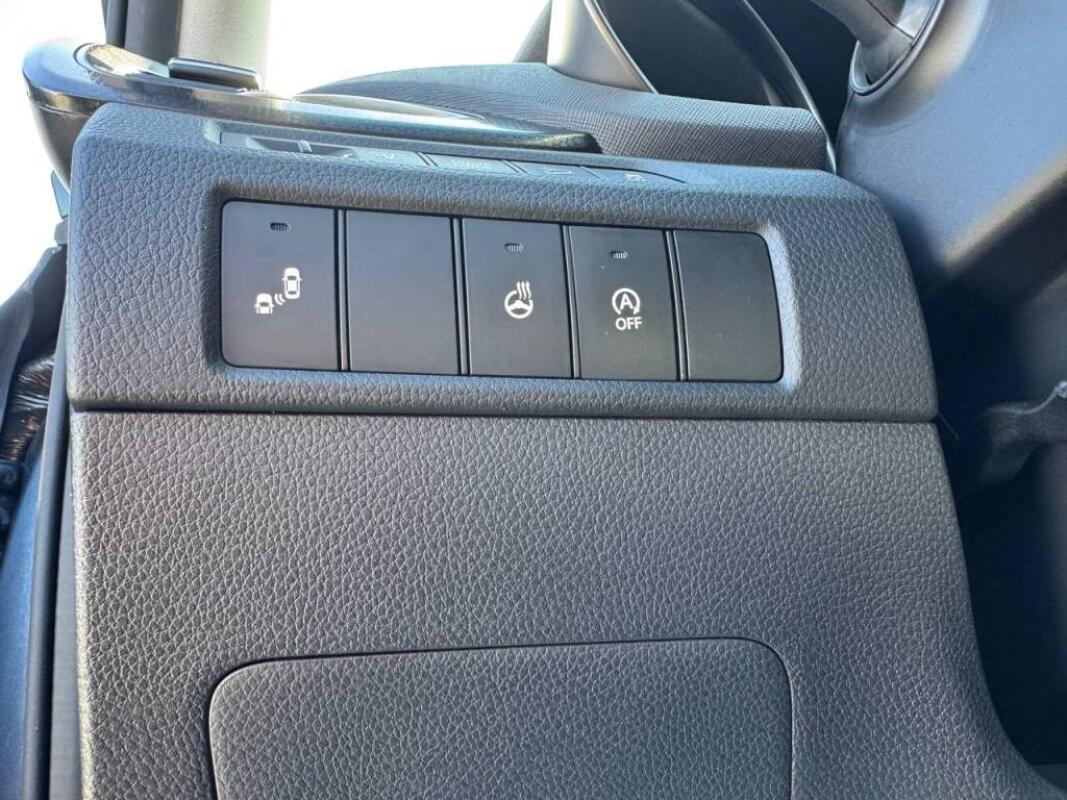 Hyundai SantaFe (2017) Hyundai SantaFe (2017)