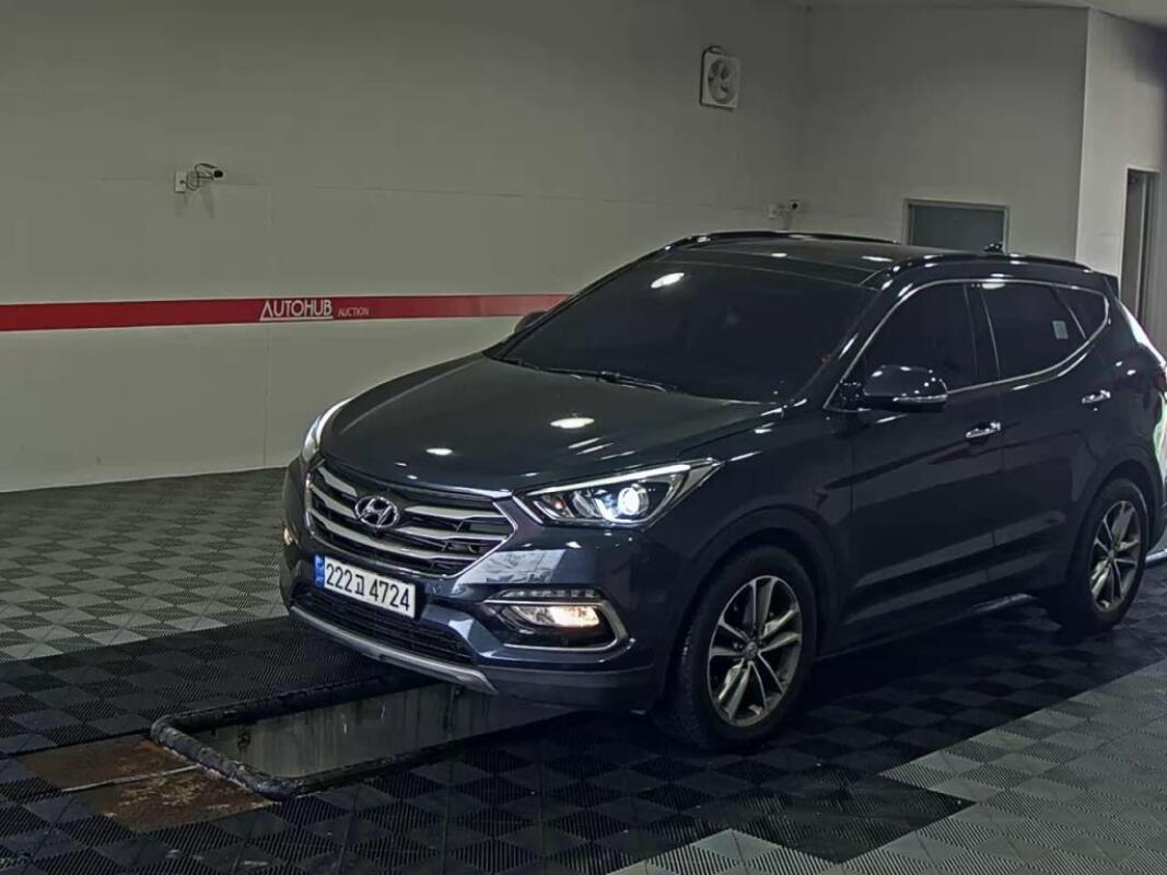 Hyundai SantaFe (2015)