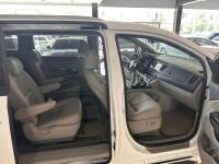 Kia Carnival (2016)