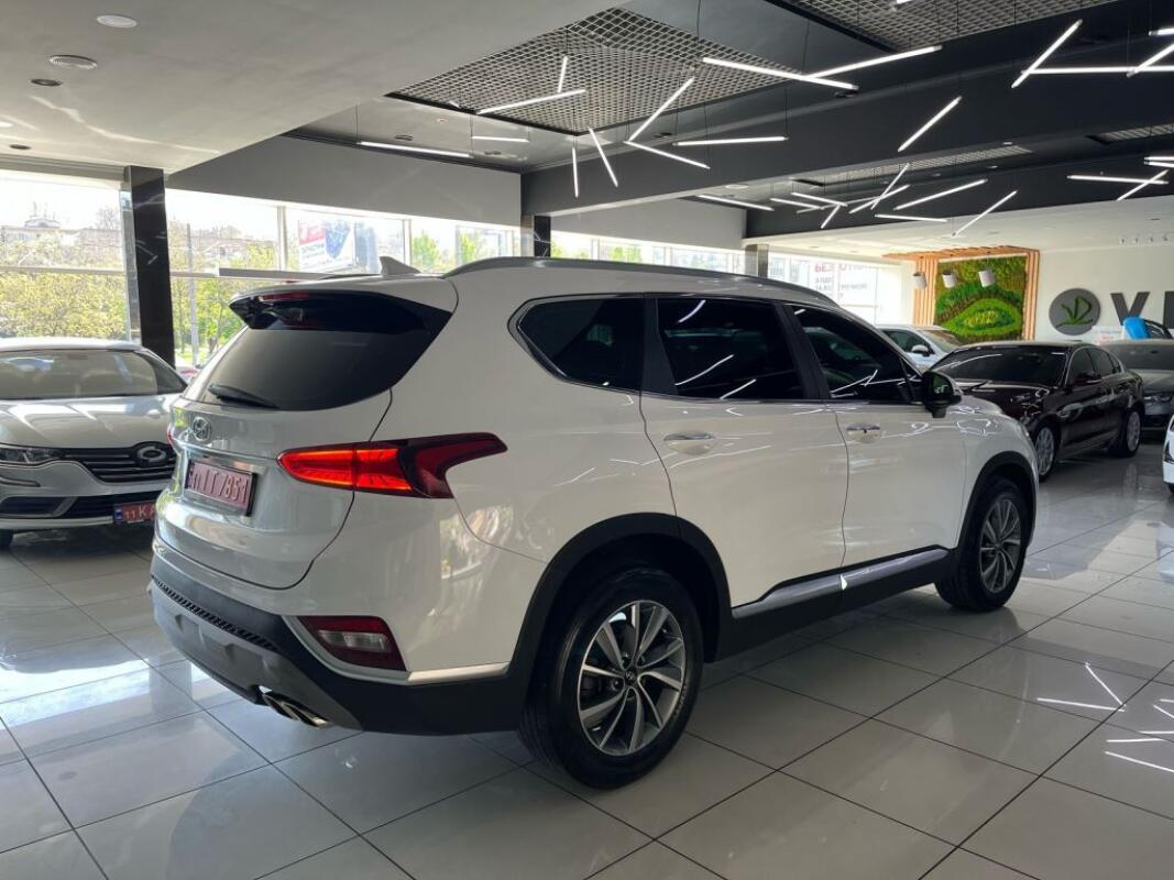 Hyundai SantaFe (2019)