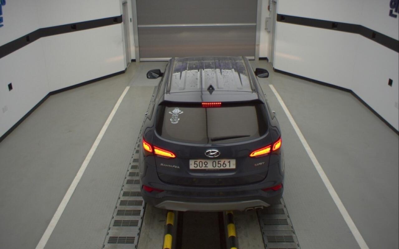 Hyundai SantaFe (2016)
