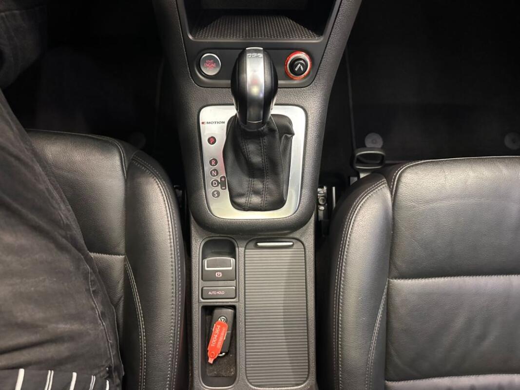 Volkswagen Tiguan (2015)
