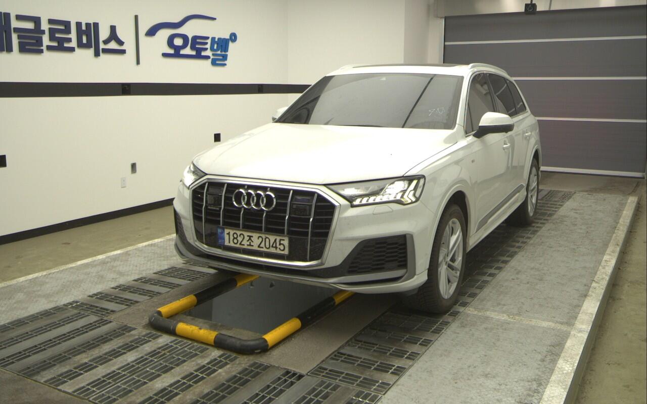 Audi Q7 (2020)