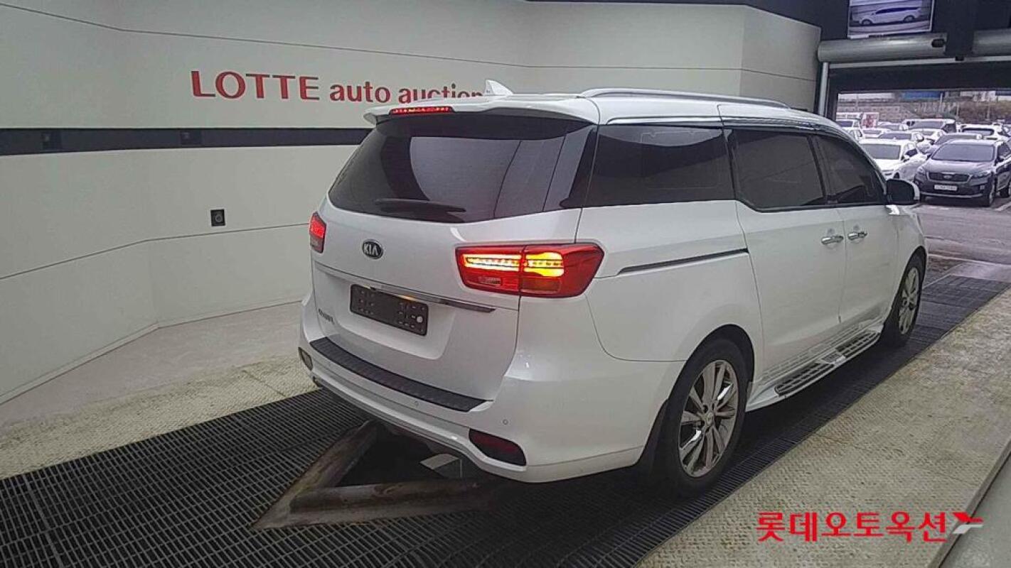 Kia Carnival (2019)