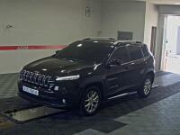Jeep Cherokee (2015)