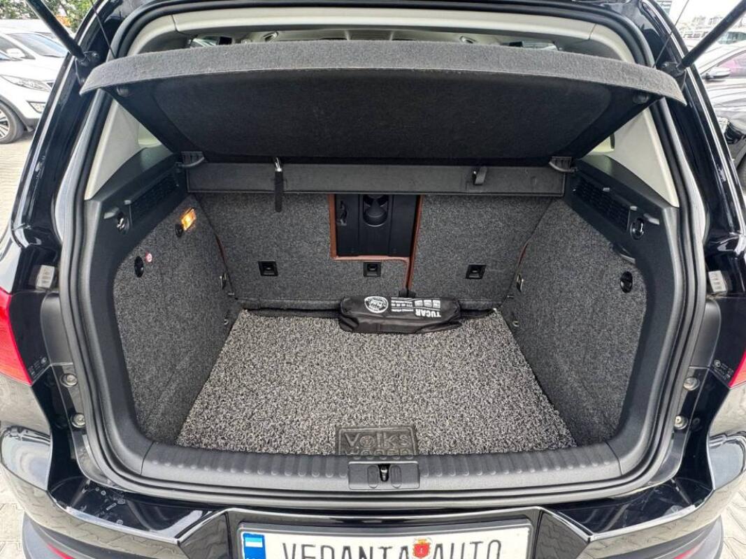 Volkswagen Tiguan (2015)
